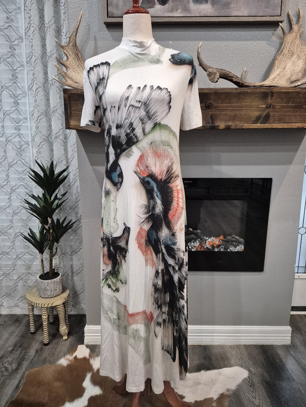 THE KIT Women’s White Maxi Dress with Multicolor Bird Print Size Small